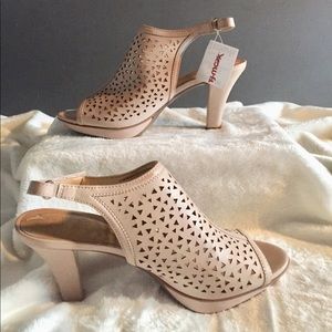 New!! Naturalizer Nude Heeled Sling Back Boots.NWT